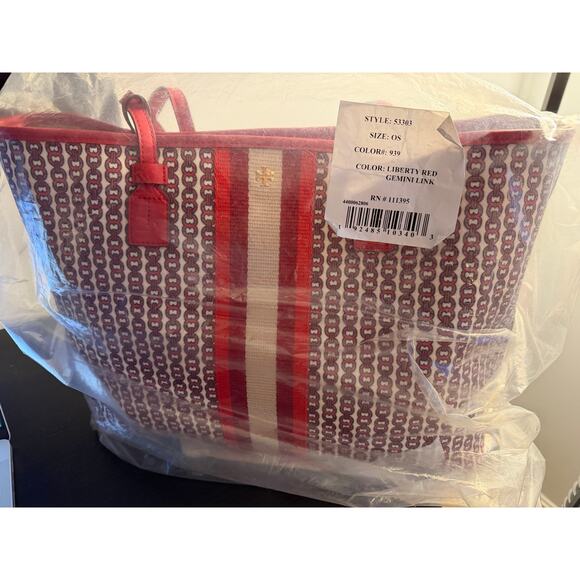 Tory Burch Gemini Link Canvas Tote in Liberty Red - Picture 2 of 9